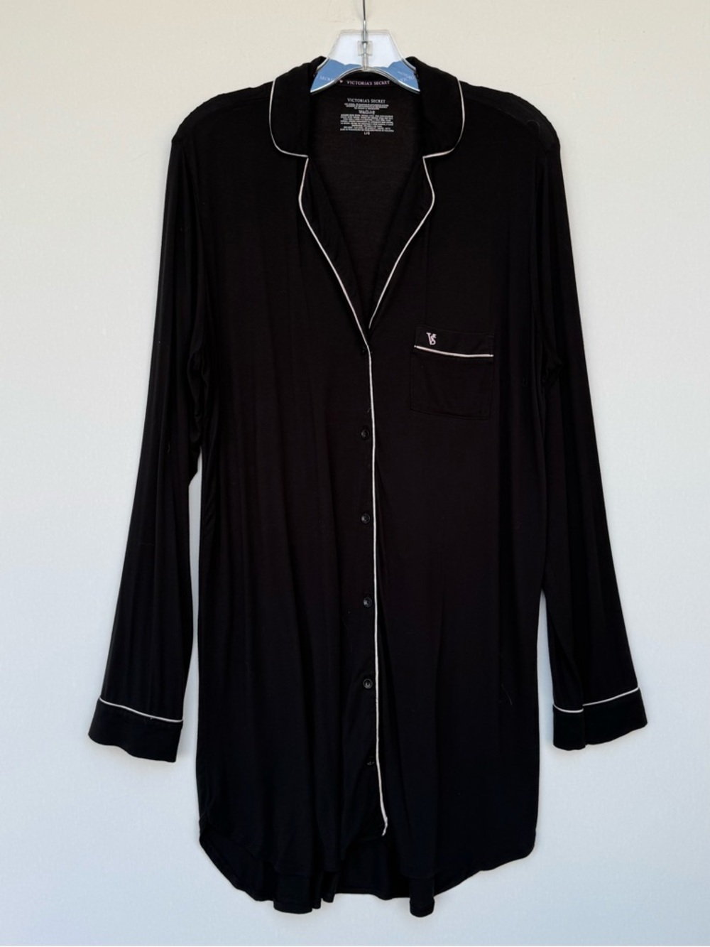 Victoria’s Secret Black Pajama Top Satin Button Front Sleep Shirt Women’s Large